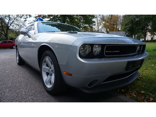 Dodge Challenger *Key-less GO*