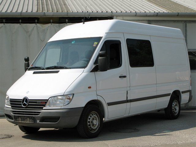 Mercedes Sprinter Seite 3