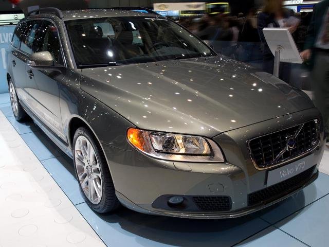 Volvo V70 Momentum 3.2 Geartronic, 179 kW (243 PS), Autom. 6-Gang, Frontantrieb