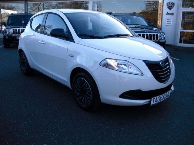 Lancia Ypsilon 1.2 S inkl. 4 Jahre Garantie