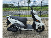 Suzuki UN 125 AVENIS CBS NEU + HELM