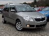 Skoda Roomster 1.2 70PS Style mit Klimatic Parksensoren Radio-CD Dance abg. Sche